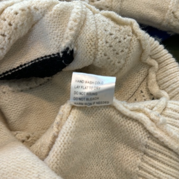 Kaily K Sweater S - Picture 8 of 8